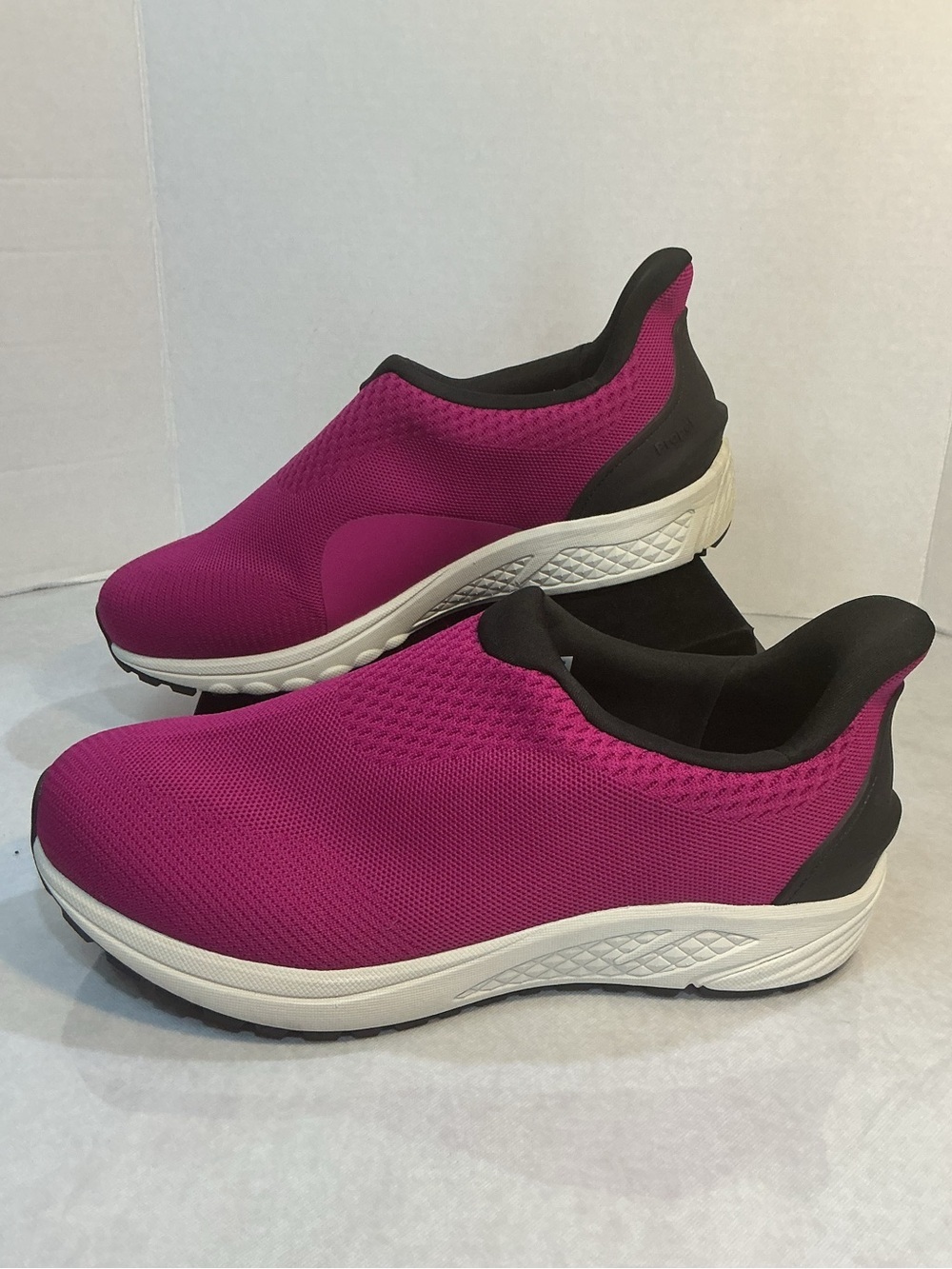 NEW Propét TravelActiv Slip-On Knit Sneakers Pink 12 XX(4E)